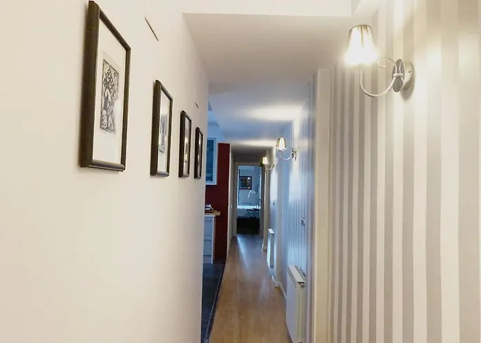 Un Hogar En El Centro Con Parking Gratuito Apartman *